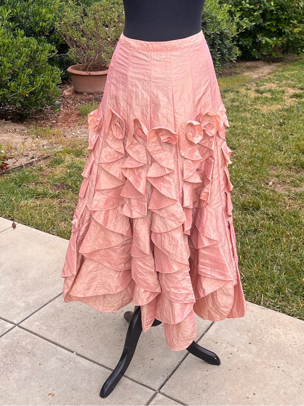 Cordelia vintage ruffled and corset-inspired midi skirt - size M